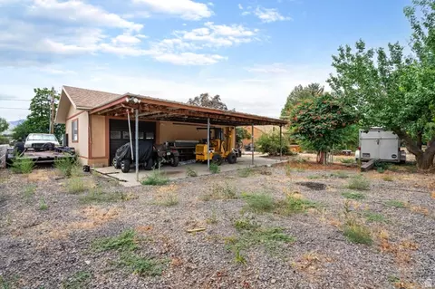 Exterior - 615 E Maple St, Mapleton, UT 84664 photo 5 of 9