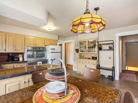 Kitchen - 615 E Maple St, Mapleton, UT 84664 photo 4 of 4