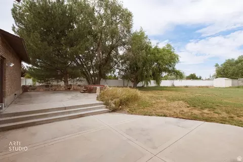 Exterior - 241 E 13275 S, Draper, UT 84020 photo 4 of 14