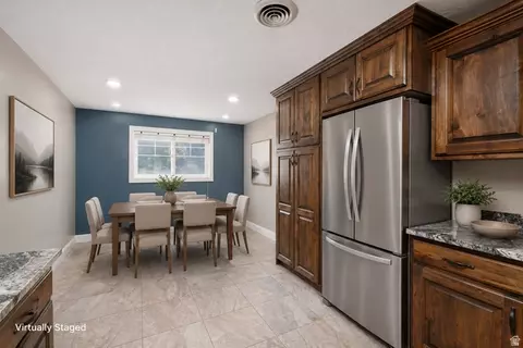 Dining - 241 E 13275 S, Draper, UT 84020 photo 2 of 2