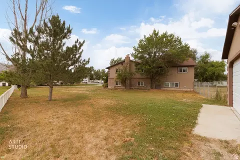 Exterior - 241 E 13275 S, Draper, UT 84020 photo 11 of 14