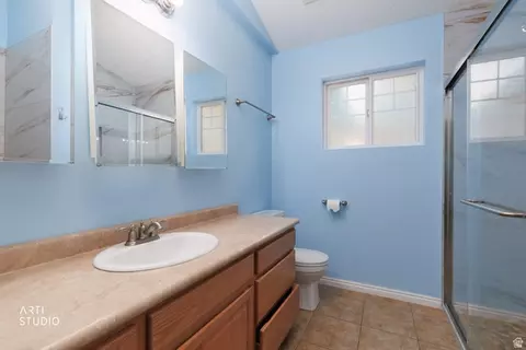 Bath - 241 E 13275 S, Draper, UT 84020 photo 2 of 3