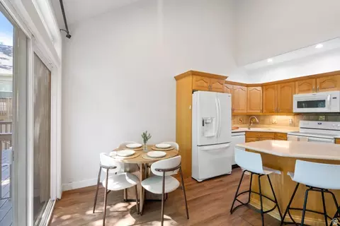 Dining - 41 E 2200 S, Bountiful, UT 84010 photo 1 of 2