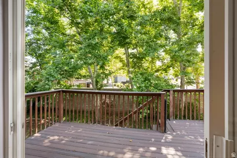 Exterior - 41 E 2200 S, Bountiful, UT 84010 photo 1 of 5