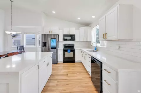 Kitchen - 4613 E Bridleway Rd, Eagle Mountain, UT 84005 photo 1 of 4