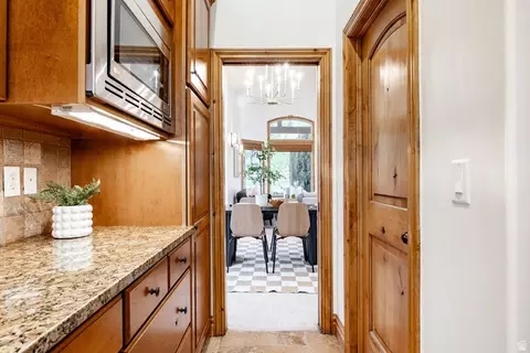 Entry Way - 1263 E Wild Maple Ct, Draper, UT 84020 photo 1 of 5