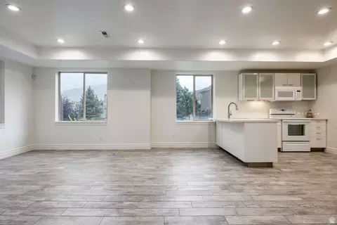 Living - 1263 E Wild Maple Ct, Draper, UT 84020 photo 11 of 12