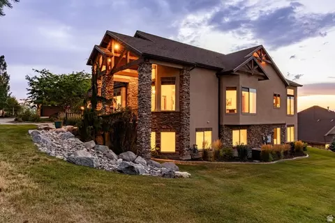 Exterior - 1263 E Wild Maple Ct, Draper, UT 84020 photo 7 of 12