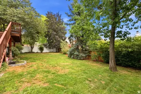 Exterior - 1112 Eagle Ridge Cir, Sandy, UT 84094 photo 5 of 6