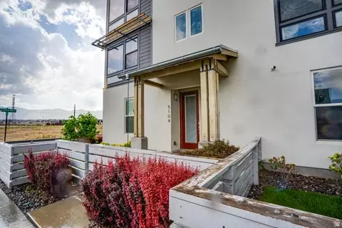 5104 W Putney Hill Rd, South Jordan, UT 84009