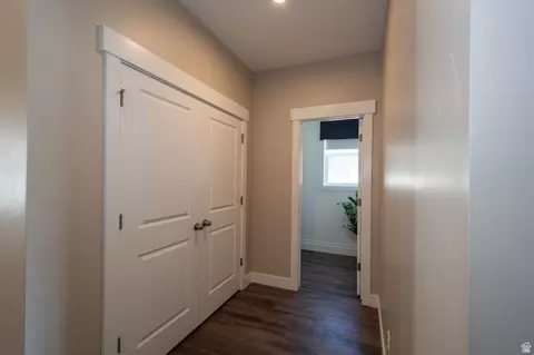 Entry Way - 3044 S Edgewater Ln W, Syracuse, UT 84075 photo 3 of 7