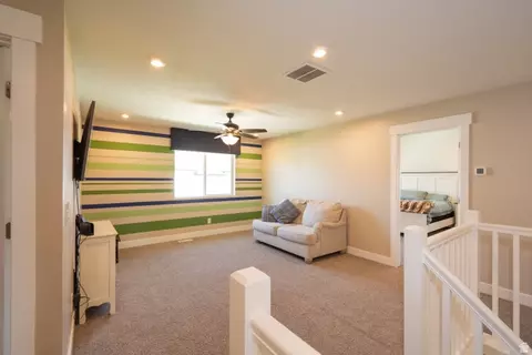 Entry Way - 3044 S Edgewater Ln W, Syracuse, UT 84075 photo 5 of 7