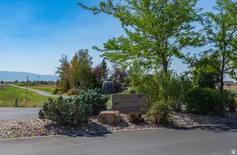 Other - 3044 S Edgewater Ln W, Syracuse, UT 84075 photo 10 of 11