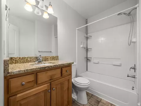 Bath - 642 E 60 S, American Fork, UT 84003 photo 2 of 3
