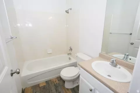 Bath - 3569 E Rock Rd E #3, Eagle Mountain, UT 84005 photo 2 of 2