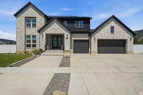 454 W 1025 S, Farmington, UT 84025