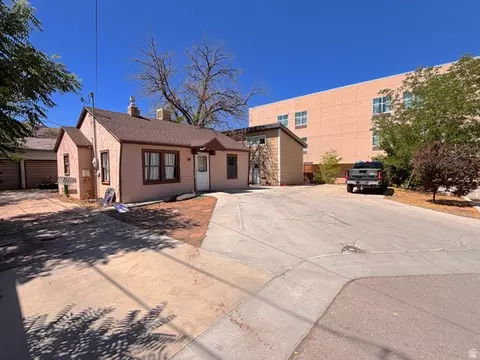 Exterior - 49 E Robertson Ln, Moab, UT 84532 photo 6 of 20