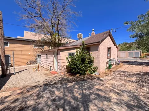 Exterior - 49 E Robertson Ln, Moab, UT 84532 photo 18 of 20