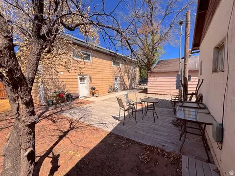 Exterior - 49 E Robertson Ln, Moab, UT 84532 photo 17 of 20