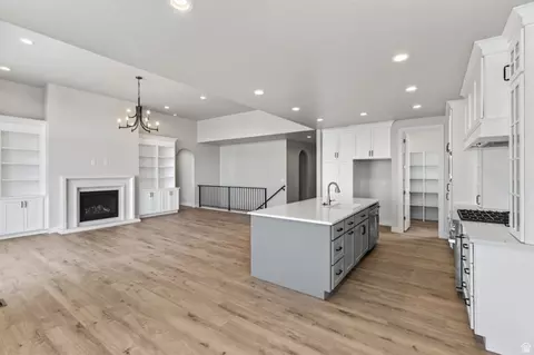 Living - 1852 S 100 E #4, Payson, UT 84651 photo 3 of 3