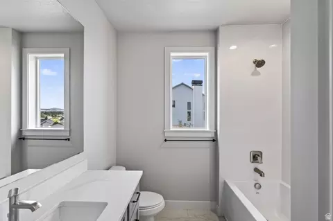 Bath - 1852 S 100 E #4, Payson, UT 84651 photo 1 of 3