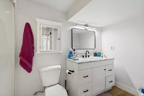 Bath - 611 S 560 E, Orem, UT 84097 photo 4 of 7