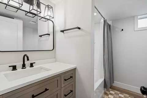 Bath - 611 S 560 E, Orem, UT 84097 photo 6 of 7