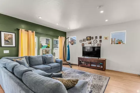 Living - 1235 E 1420 N, Payson, UT 84651 photo 2 of 2