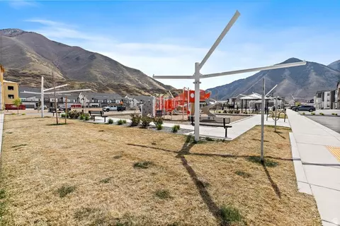 Exterior - 4735 S Alder Drive Dr #F101, Mapleton, UT 84664 photo 6 of 6