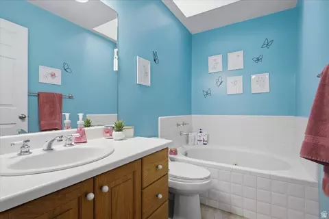 Bath - 1896 N 350 E, Centerville, UT 84014 photo 3 of 5