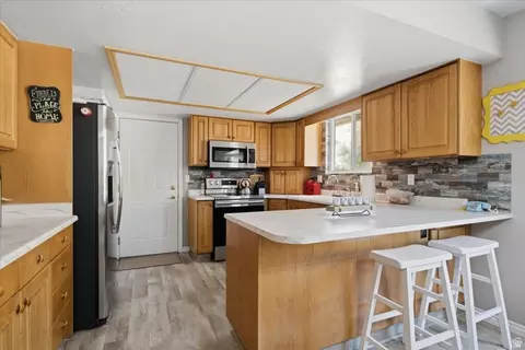 Kitchen - 1896 N 350 E, Centerville, UT 84014 photo 1 of 2