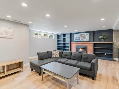 Living - 1081 E Wesley Rd, Murray, UT 84117 photo 2 of 3