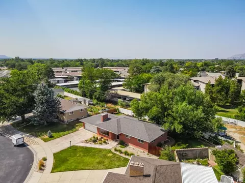 View/Area - 1081 E Wesley Rd, Murray, UT 84117 photo 9 of 10