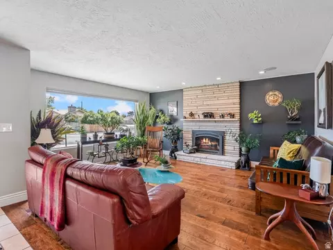 Living - 1081 E Wesley Rd, Murray, UT 84117 photo 1 of 3