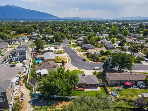 View/Area - 1081 E Wesley Rd, Murray, UT 84117 photo 6 of 10