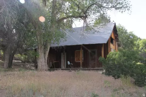 Undisclosed, Mount Carmel, UT 84755 photo 33