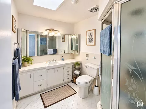 Bath - 397 W 400 N #44, Bountiful, UT 84010 photo 1 of 1