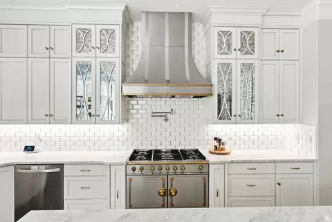 Kitchen - 1552 N Prospect Ln E, Alpine, UT 84004 photo 5 of 10