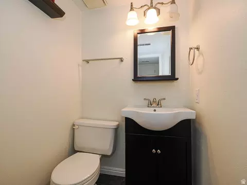 Bath - 3221 Shadowbrook Cir, Provo, UT 84604 photo 1 of 5