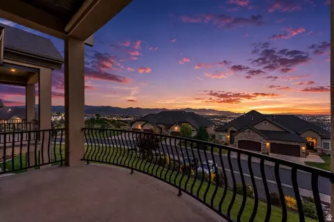 Exterior - 1129 E Sunset Dunes Way S, Draper, UT 84020 photo 3 of 5