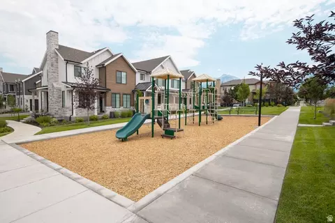 Exterior - 1404 E Rustic Wood Ct, Sandy, UT 84092 photo 6 of 6