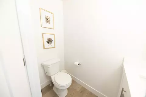 Bath - 1404 E Rustic Wood Ct, Sandy, UT 84092 photo 2 of 7