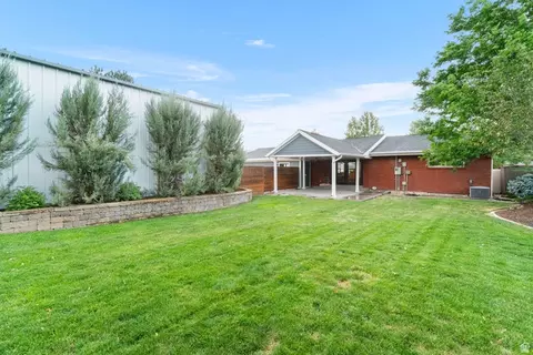 Exterior - 8859 S 1275 E, Sandy, UT 84094 photo 5 of 8