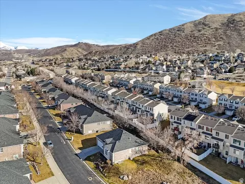 View/Area - 352 E Haven Crest Rd S, Draper, UT 84020 photo 4 of 6