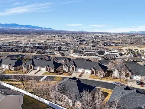 View/Area - 352 E Haven Crest Rd S, Draper, UT 84020 photo 5 of 6
