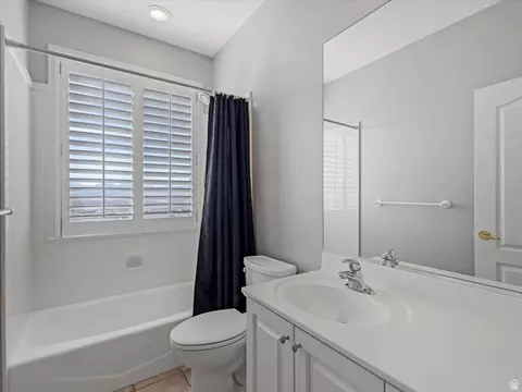 Bath - 352 E Haven Crest Rd S, Draper, UT 84020 photo 4 of 4