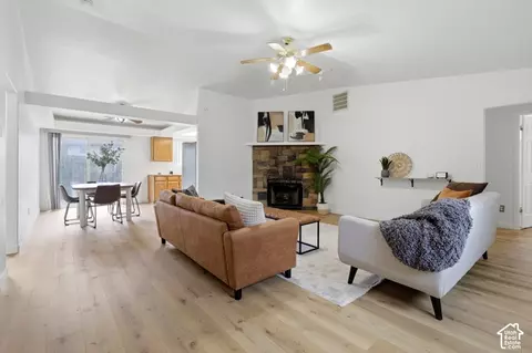 Living - 869 E 1325 N, Ogden, UT 84404 photo 1 of 5
