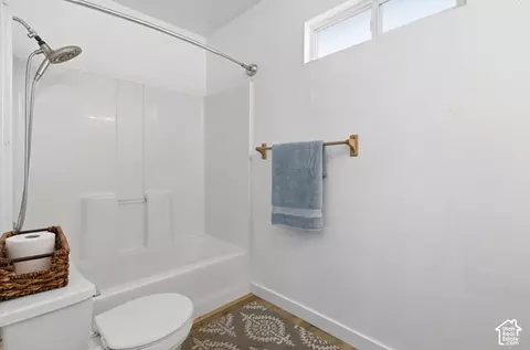 Bath - 869 E 1325 N, Ogden, UT 84404 photo 2 of 3