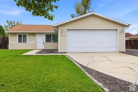 Exterior - 869 E 1325 N, Ogden, UT 84404 photo 2 of 7