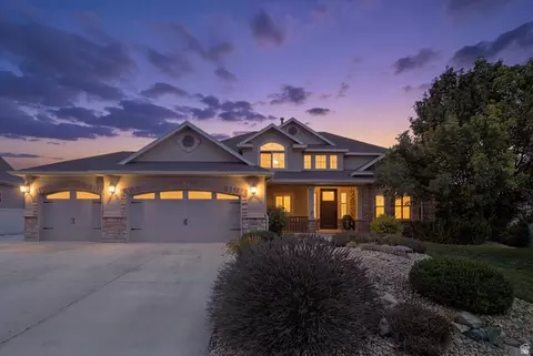 6042 W Trailview Way S, Herriman, UT 84096
